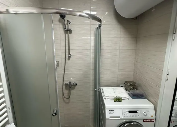 アパート Aria 4 *